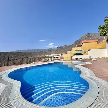Ocean View Haven, Perla Del Mar Apartment