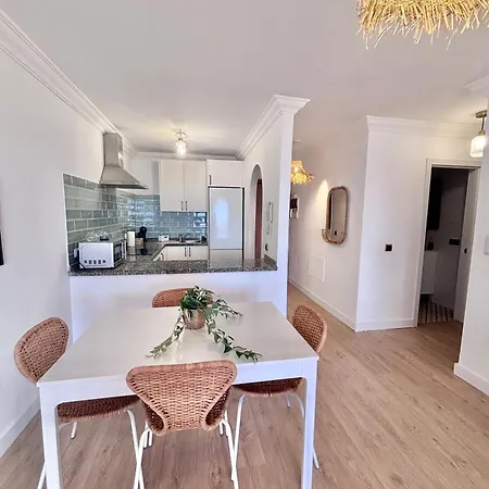 Апартаменты Ocean View Haven, Perla Del Mar